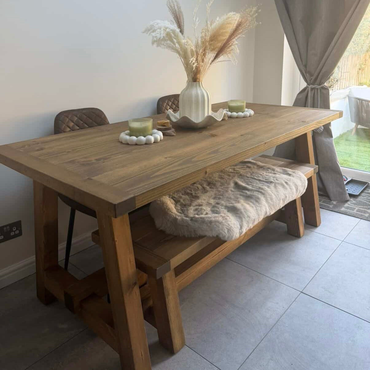 Rustic Dining Table - Thin Trapezium Legs – Masterplank UK