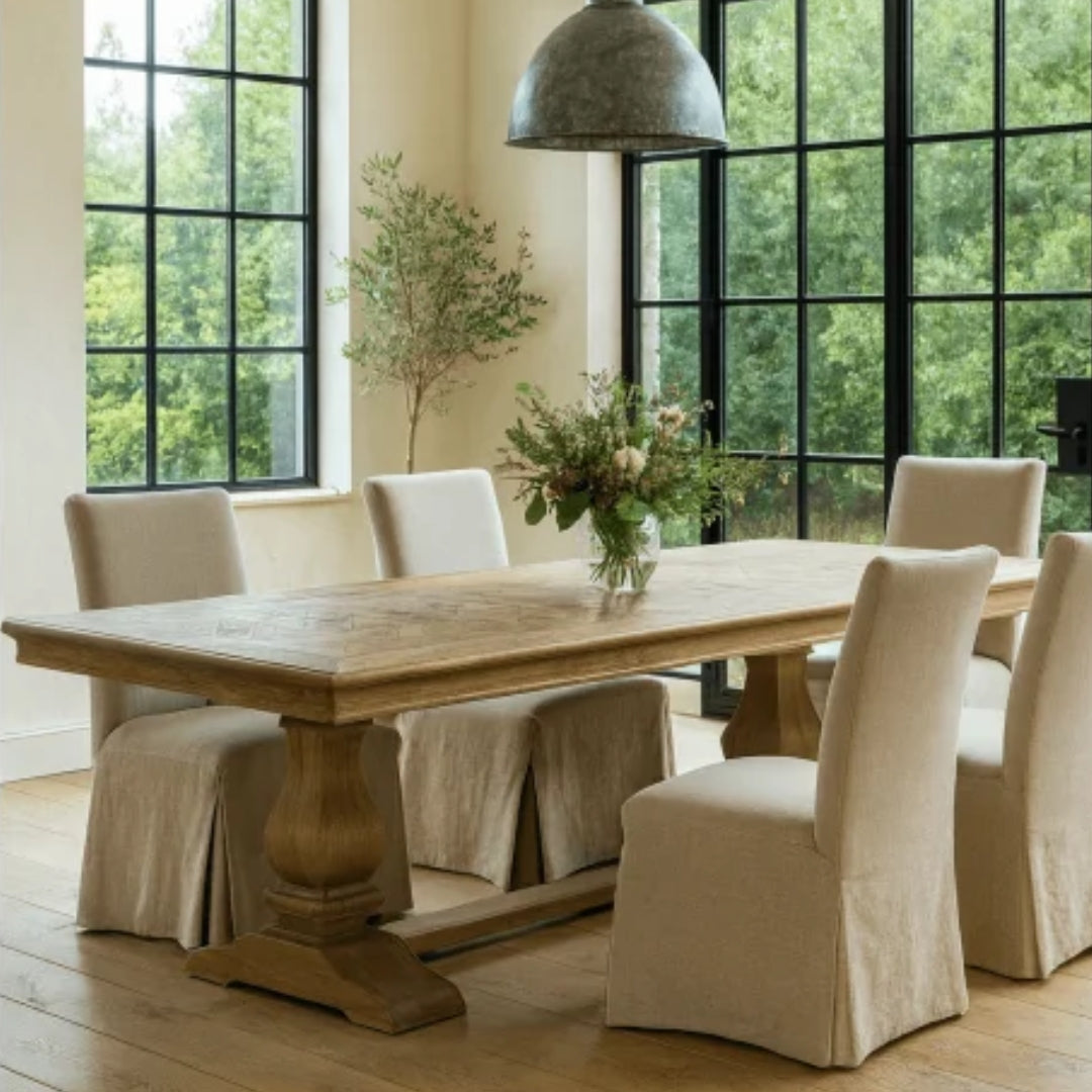 Furntin Central Extending Solid Oak Dining table
