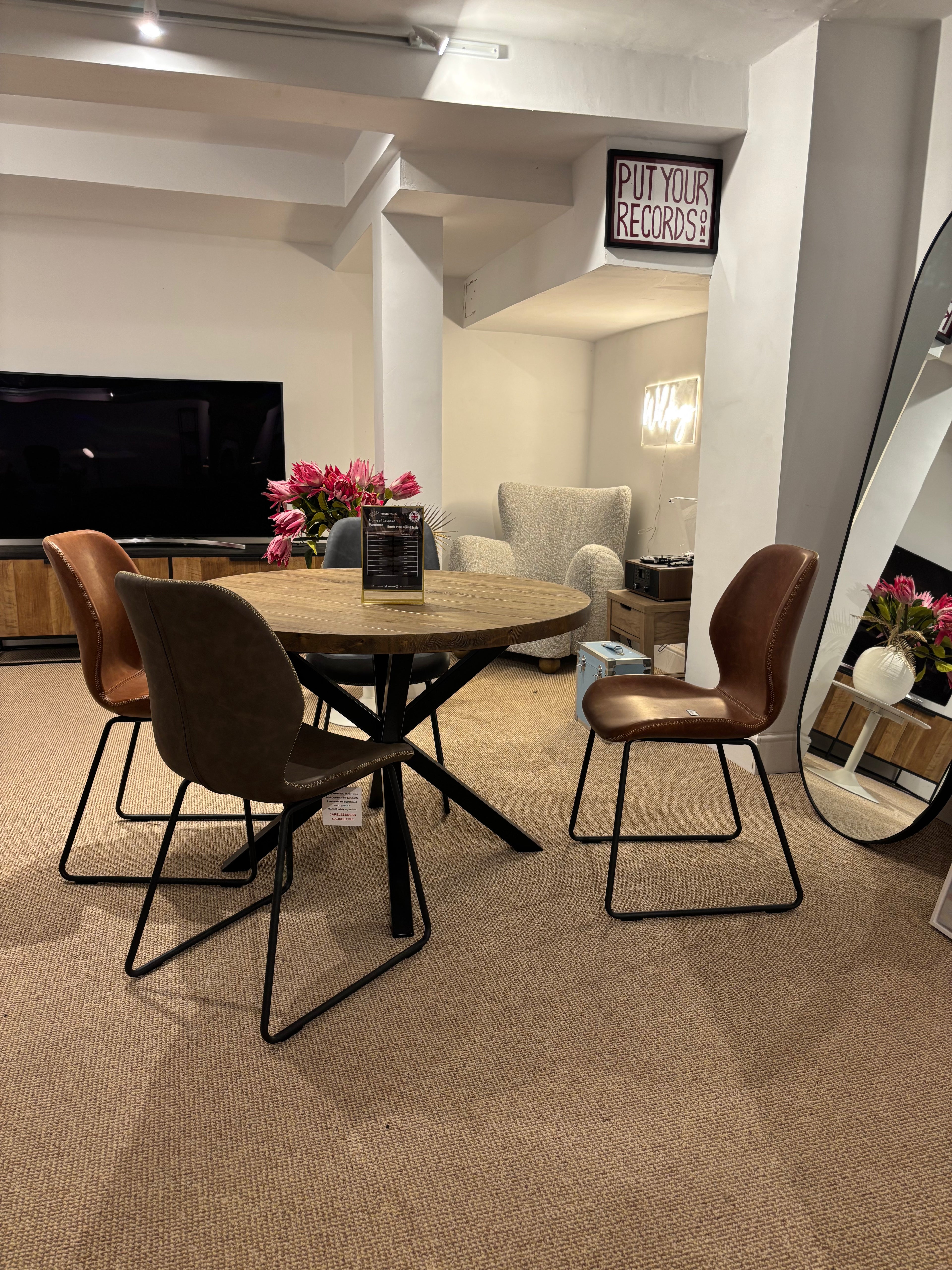 Ex Demo - Rustic Round 110cm Table - Metal central spider legs