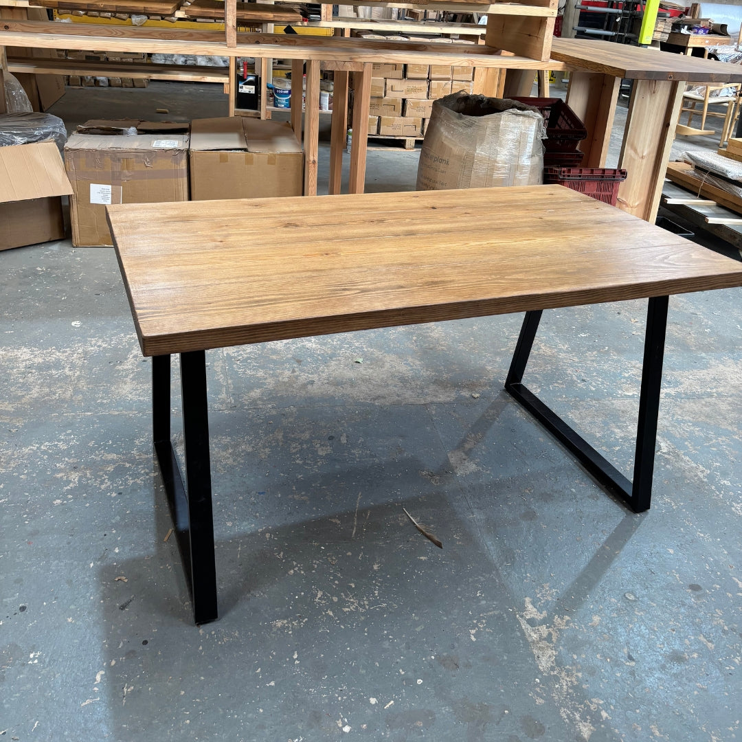 Ex Demo - 160cm x 88cm Whiskey Dining Table - Choose your legs