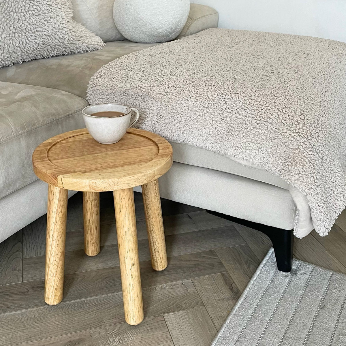 Rustic Small Wooden Stool - Milking stool - Oxford Stool Masterplank UK