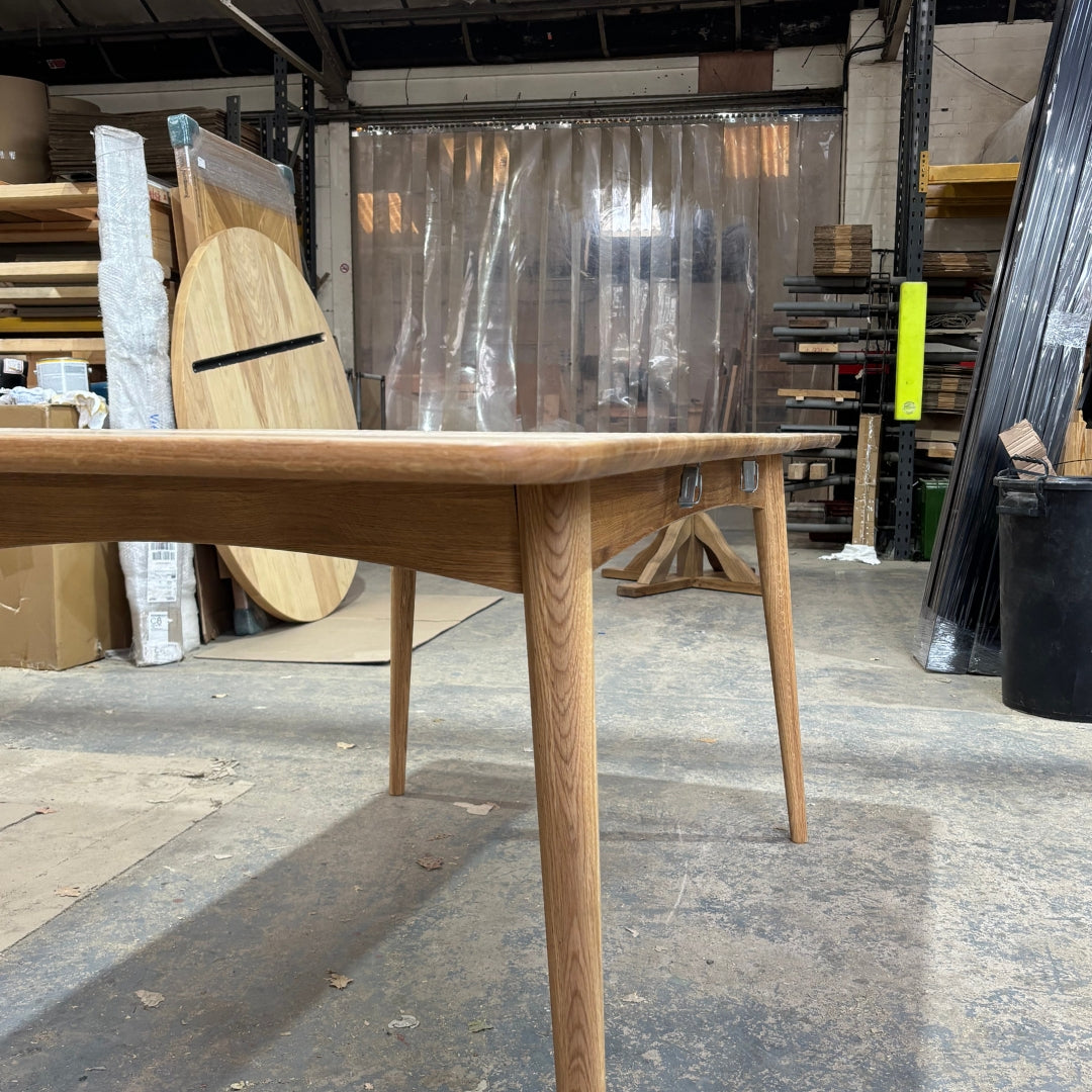 Ex Demo - Central Extending Solid Oak Dining table 141cm x 90cm (extends to 181cm)