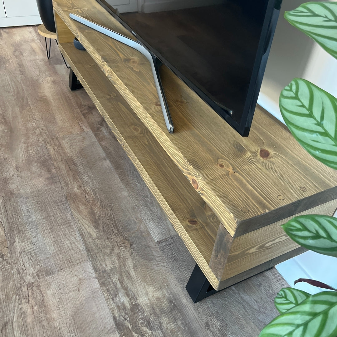 Glenmore - Rustic TV Unit