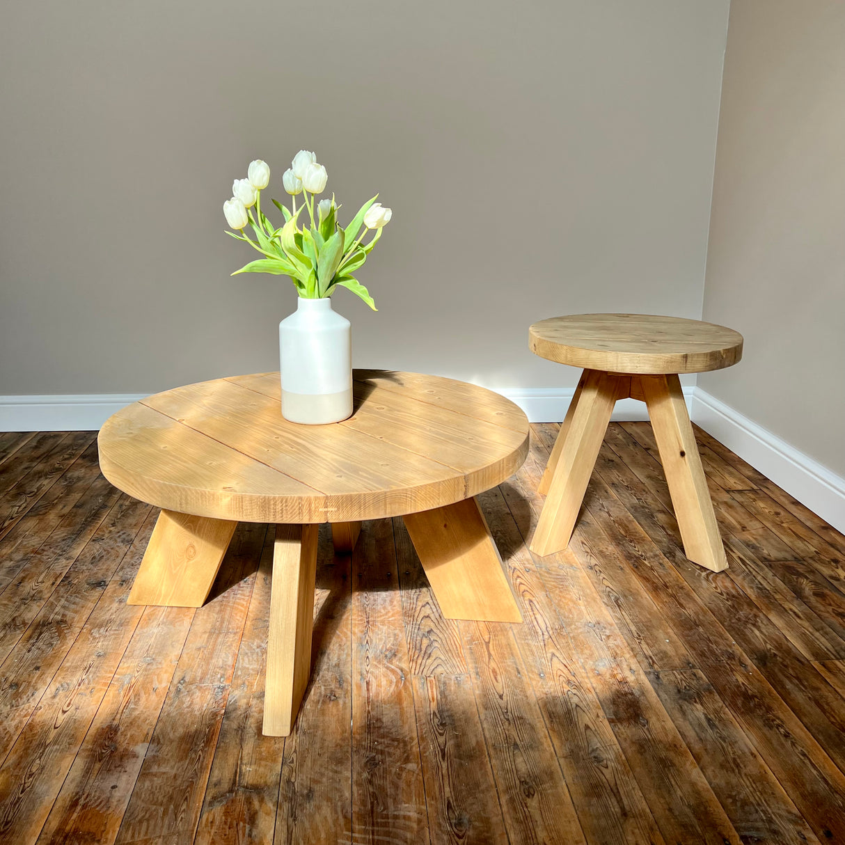 Wooden Round Coffee Tables  Masterplank UK