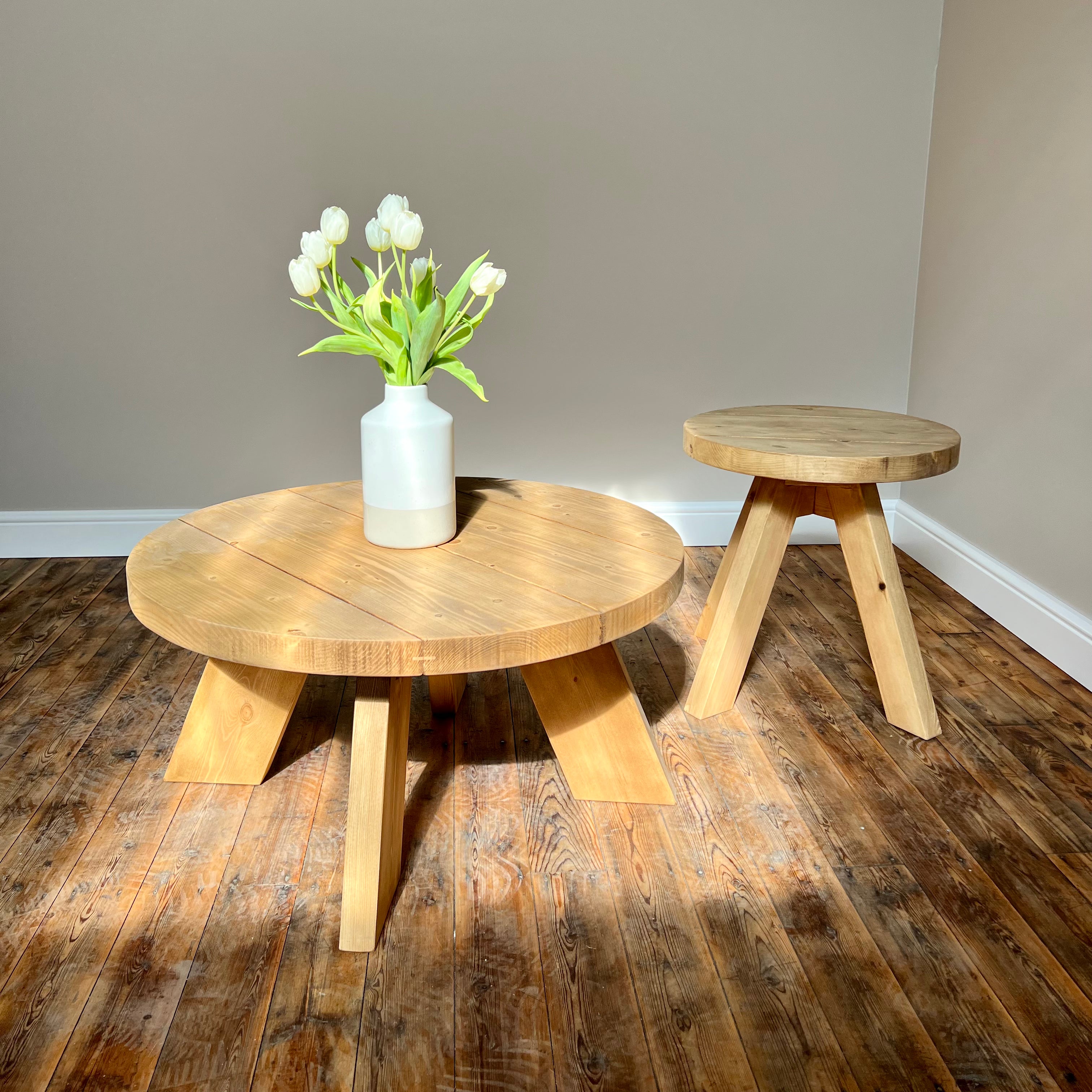 Wooden Round Coffee Tables Masterplank UK