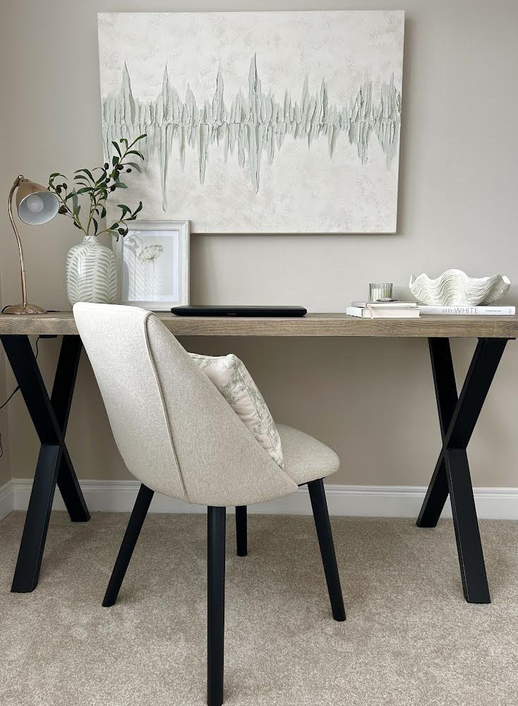 The Ultimate Guide to Choosing a Solid Wooden Desk in 2026