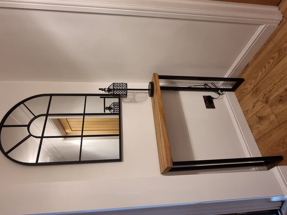 Console Tables in Oak: A Guide to Handcrafted British Style