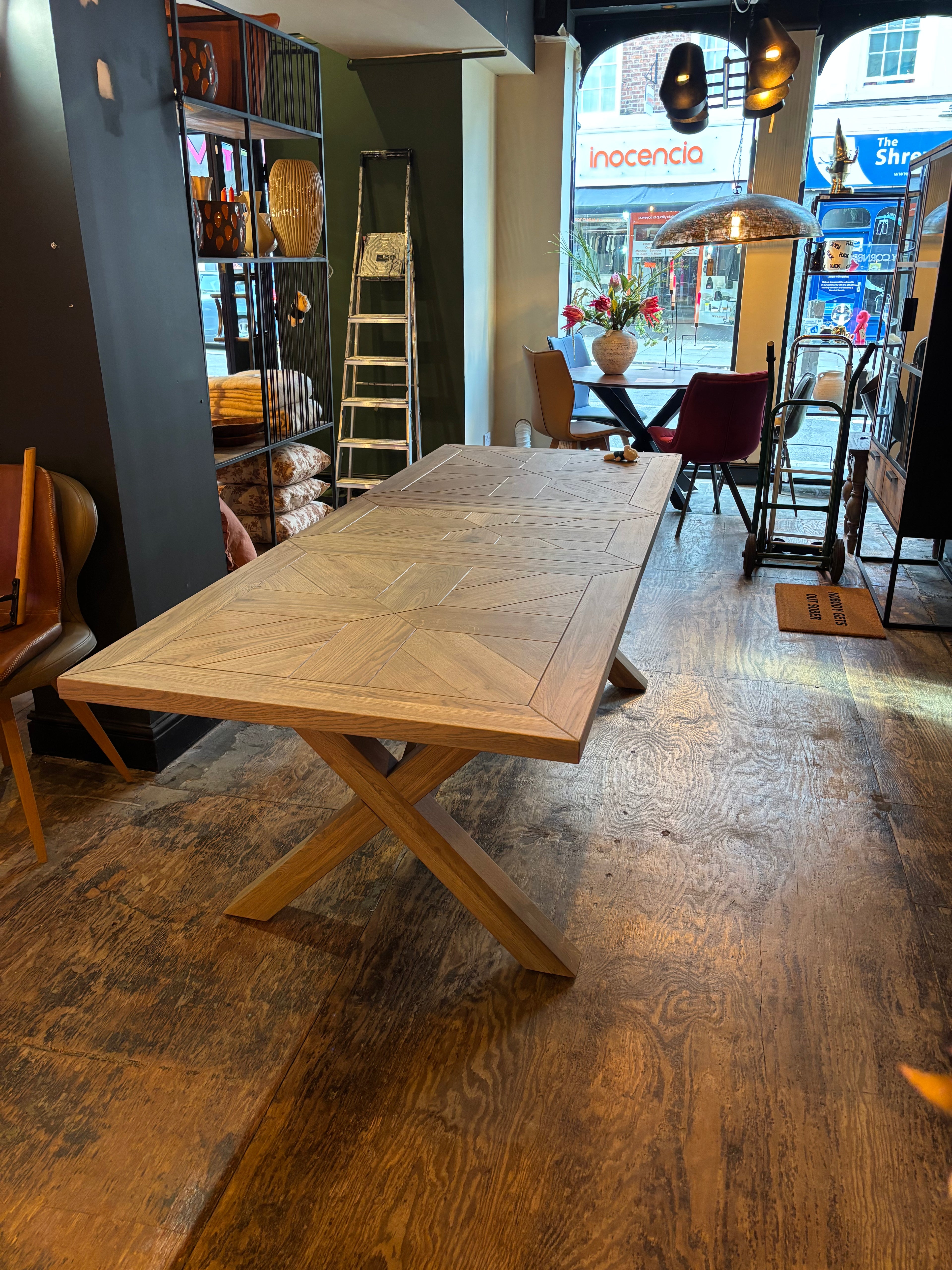 Ex Demo - Oakley Central Extending Solid Oak Dining table