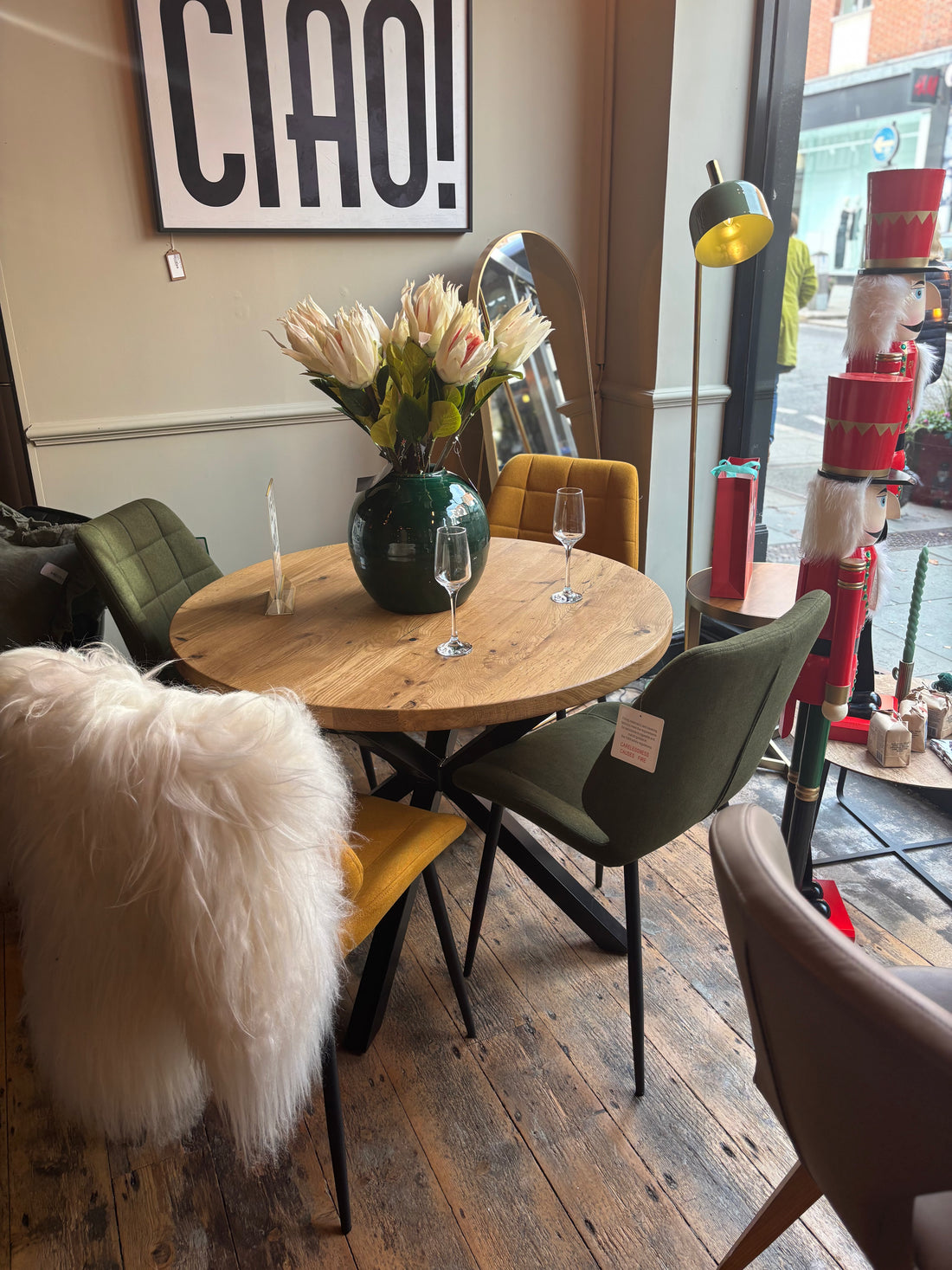 Ex Demo - Solid Oak Round 100cm Table - Metal central spider legs