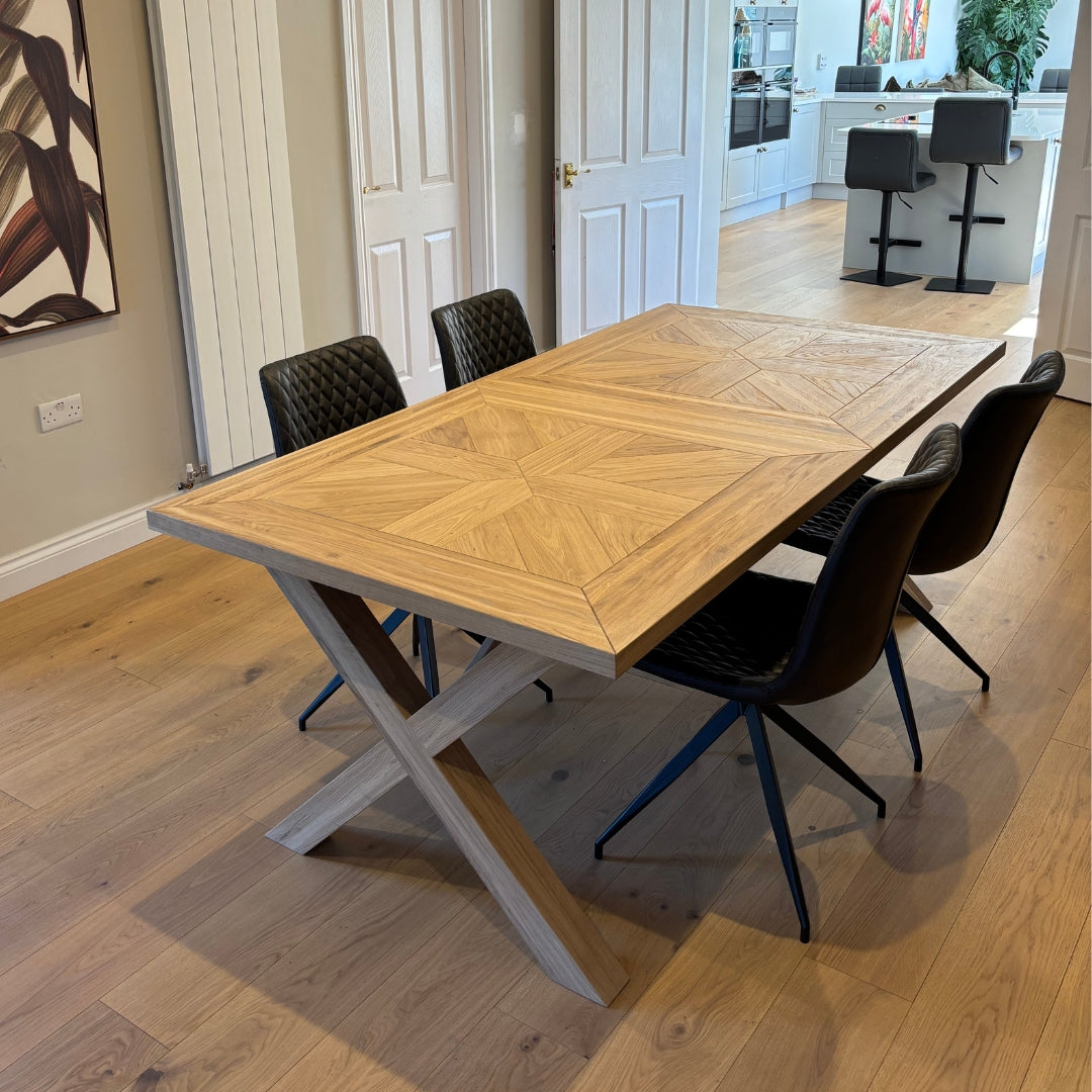 Oakley Central Extending Solid Oak Dining table – Masterplank UK
