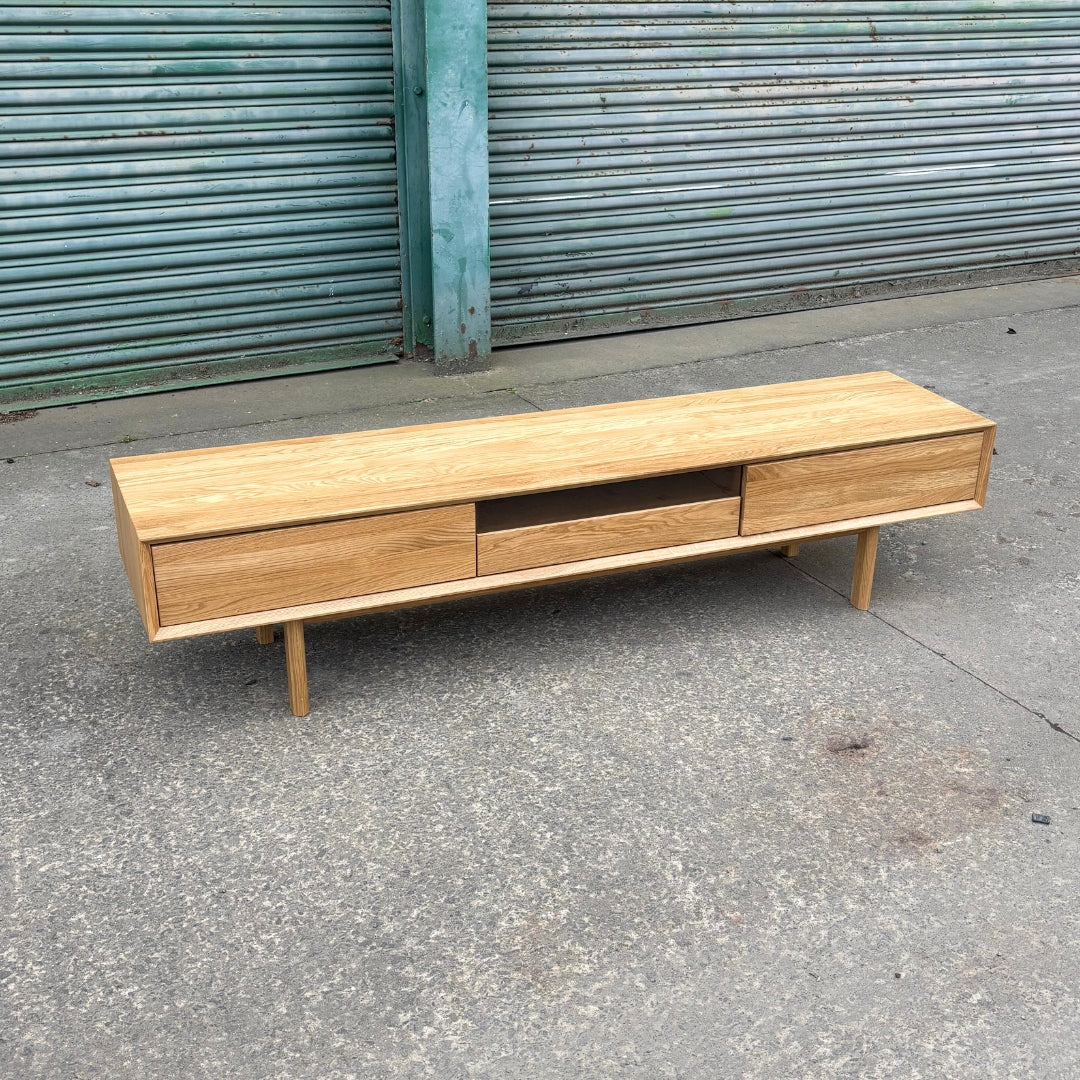 Ex Demo - Solid Oak Tv Unit - Push close doors - stained in Mist