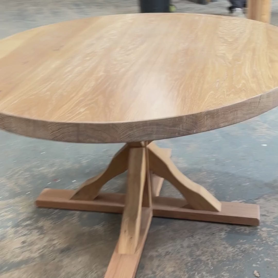 Ex Demo - Solid Oak 140cm Chunky Round Dining table - Wooden Central base