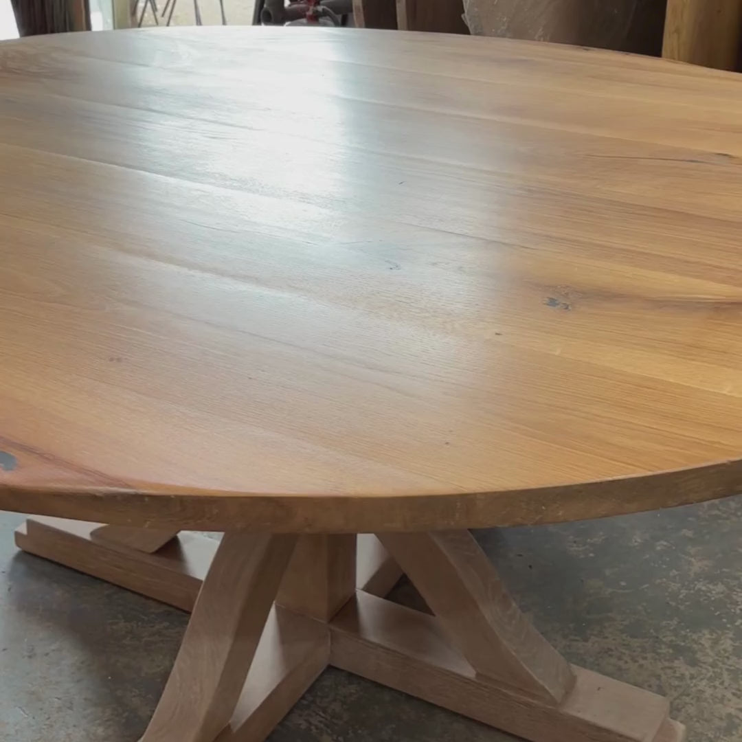 Ex Demo - Solid Oak 160cm Round Dining table - Wooden Central base
